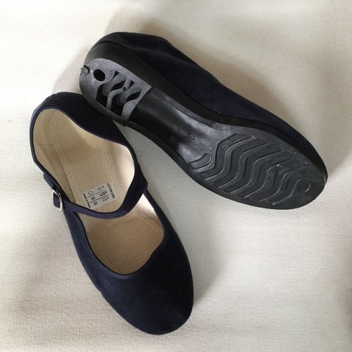 Black velvet shoes - ,