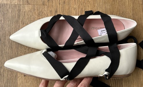 Pretty ballet flats - , strappy