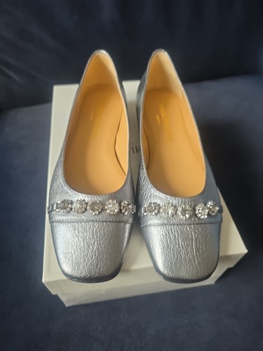 Ladies new silver - russell, and